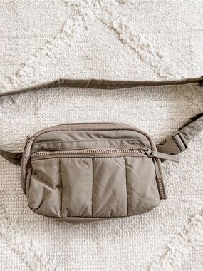 Women's Quilted Taupe Crossbody Belt Bag -